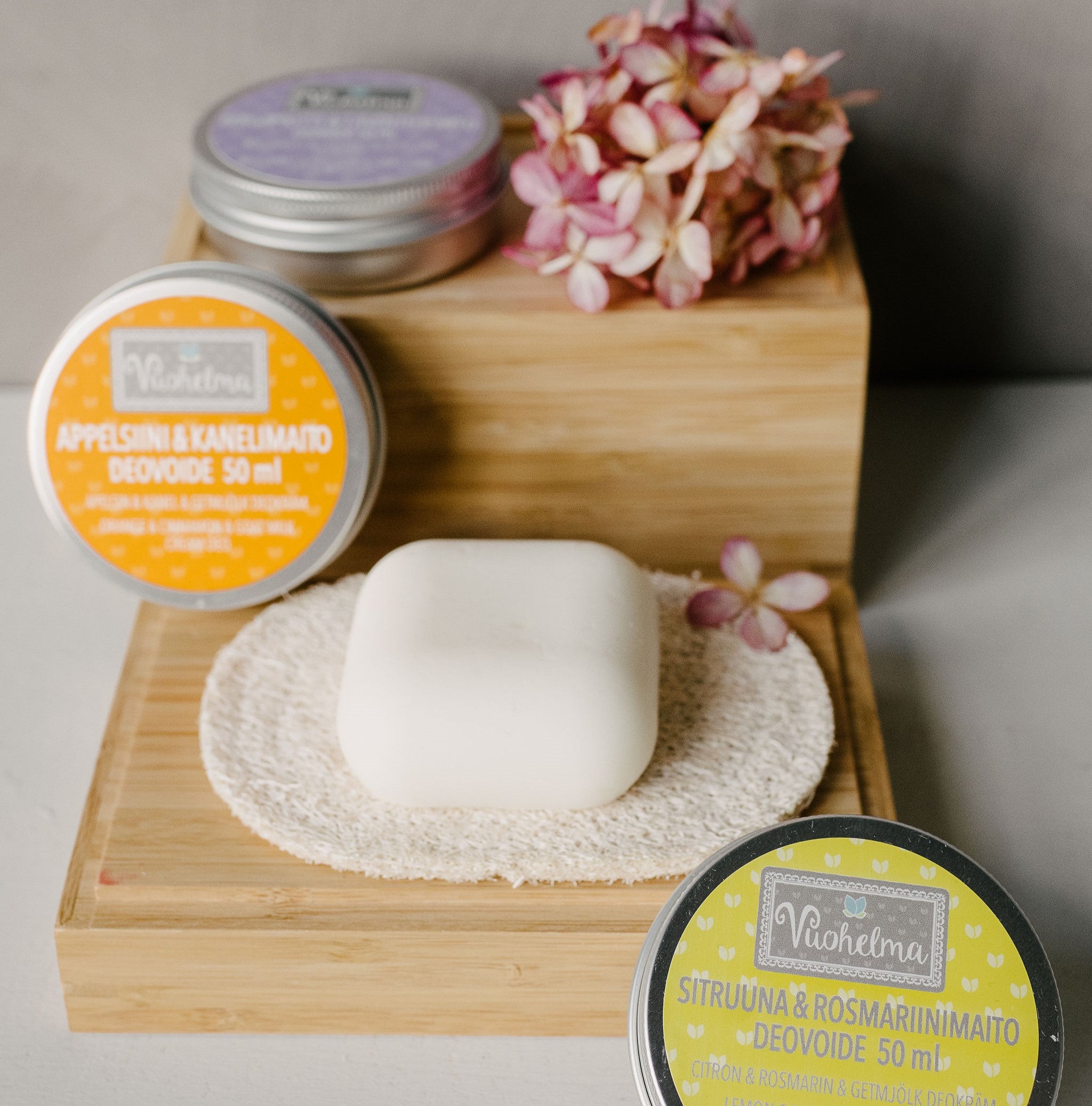 Suolasaippua 80 g ja deovoide 50 ml setti