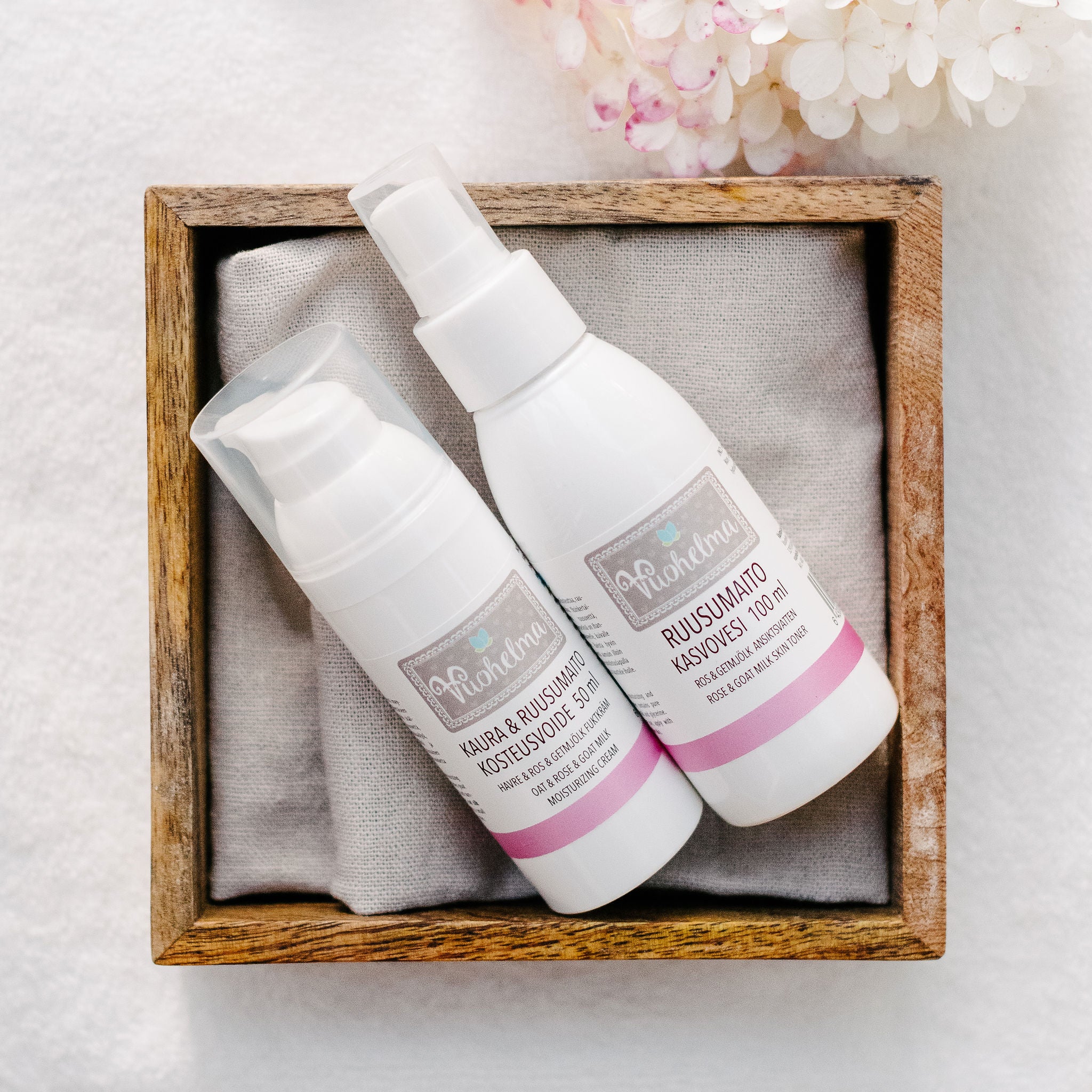 Ruusumaito kasvovesi ja Kaura & Ruusumaito kosteusvoide setti